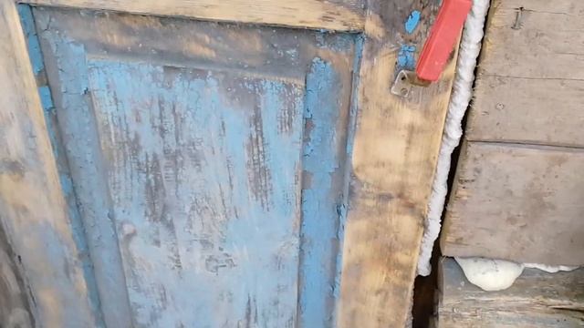 землянка в лесу,топка печи по полной,запенил щели смотреть онлайн