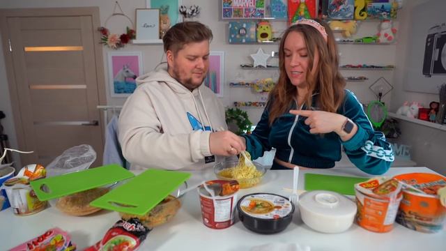 Пробуем 10 ДОРОГИХ КОРЕЙСКИХ ДОШИРАК ! Битва РАМЕН ! смотреть онлайн