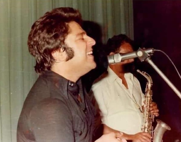 Аҳмад Зоҳир - Ahmad Zahir - 520 акси Аҳмад Зоҳир бо таронаҳояш - 520 akse Ahmad Zahir ba taranaha(9)