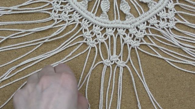 DIY Macramé Dream Catcher with Feathers смотреть онлайн