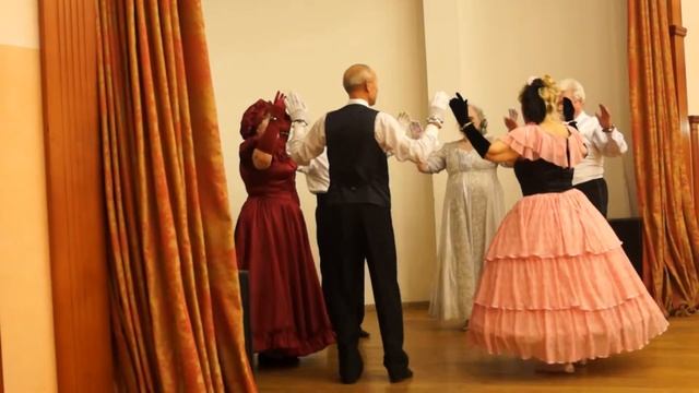 РОМАНЕСКА НИКОЛЬСКИЙ ПАРК смотреть онлайн