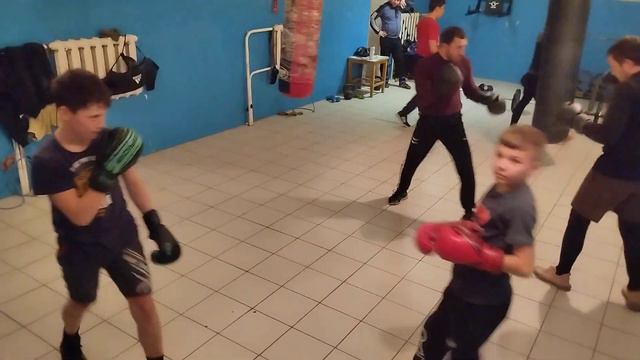 Надо слышать подсказки смотреть онлайн
