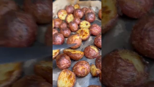 ВКУСНЕЙШИЕ РЕБРЫШКИ В ДУХОВКЕ#рецептмяса#мясо#рецепты смотреть онлайн