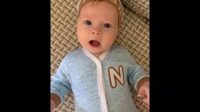 Комплект для новорожденного мальчика на выписку из роддома смотреть онлайн