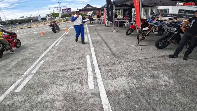 HONDA TRANSALP 750 | CB500X | CBR650R Test Drive смотреть онлайн