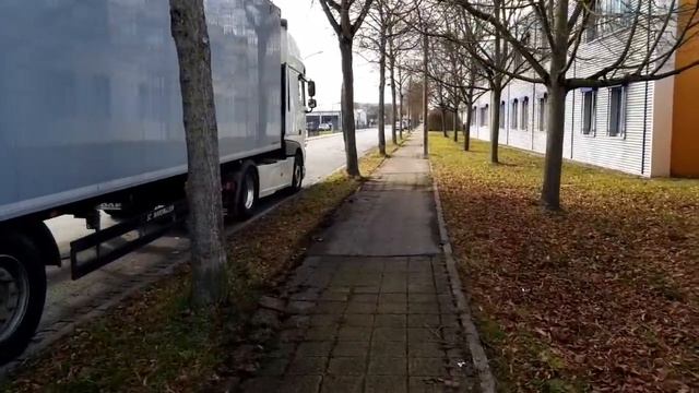 МЕЧТА ДОЛЖНА БЫТЬ У КАЖДОГО.КАК ВЫГЛЯДИТ ОКРАИНА НЕБОЛЬШОГО НЕМЕЦКОГО ГОРОДА. смотреть онлайн