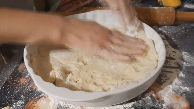 СЛАДКИЙ ПИРОГ СО ВКУСОМ ДЕТСТВА смотреть онлайн
