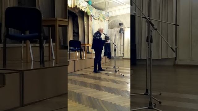 Шевченко читает свои стихи "Разминулись" смотреть онлайн