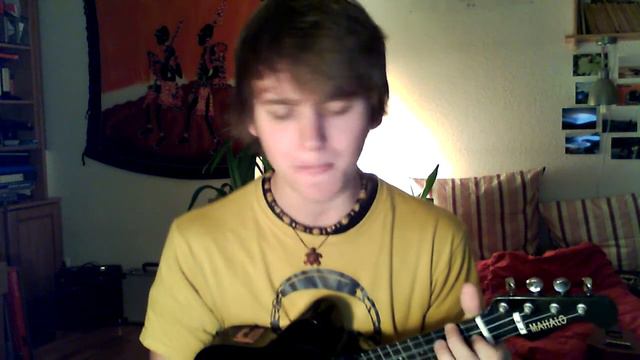 Toxic - Britney Spears (Cover on the Ukulele) смотреть онлайн
