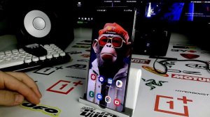 Телефон заряжается только когда выключен