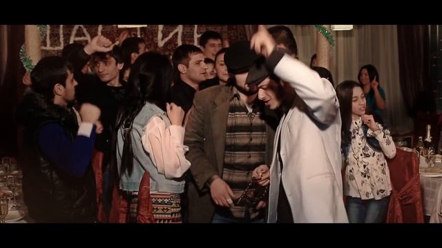 Эльбрус Джанмирзоев и Alexandros Tsopozidis - БРОДЯГА (официальный видеоклип) смотреть онлайн