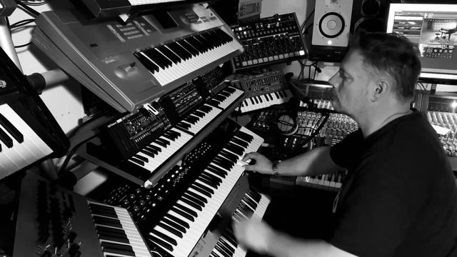 Cherry audio elka x with hydrasynth смотреть онлайн