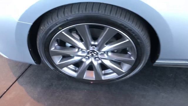 2019 Mazda 3 sedan sonic silver смотреть онлайн