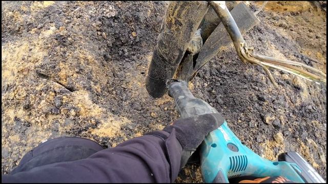 Подготовка стройплощадки для установки башенного крана. Vlog: 21.02.23 смотреть онлайн