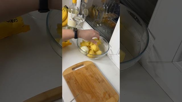 САМАЯ ВКУСНАЯ жареная картошка, какая? Рекомендую нарезать и готовить именно так смотреть онлайн