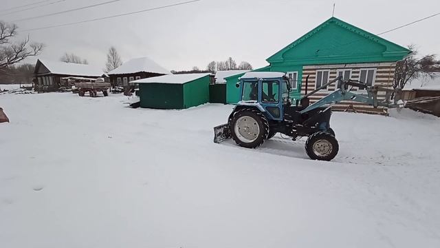 Установили лопату на МТЗ 82, убираем снег, часть 3 смотреть онлайн