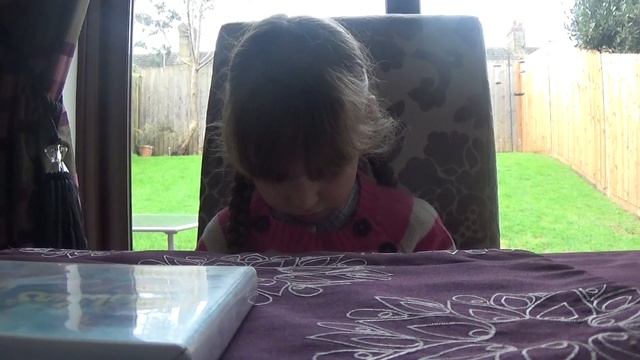 Cheeky Chicken opening up two fantastic 3DS games смотреть онлайн