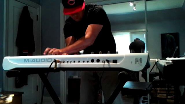 M Audio Venom Synth Jam смотреть онлайн