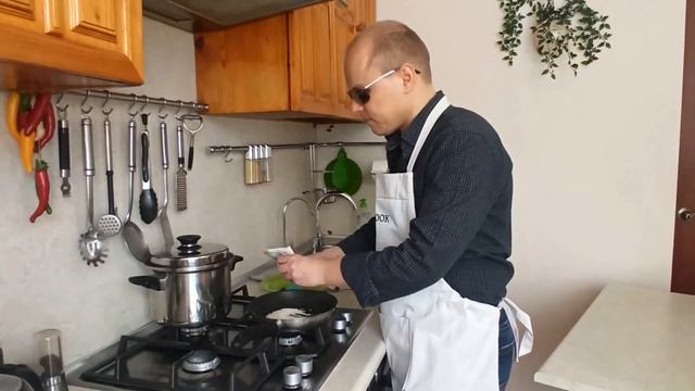 Как накормить оператора цветной капустой? смотреть онлайн