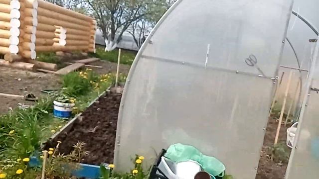 РАБОТА В САДУ НЕ ЗАКАНЧИВАЕТСЯ. РАЗОБРАЛИ ВЕРАНДУ. смотреть онлайн