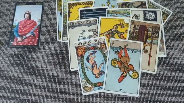 4 КОРОЛЯ. Мысли, Чувства, Действия. #таро #раскладтаро #гадание смотреть онлайн