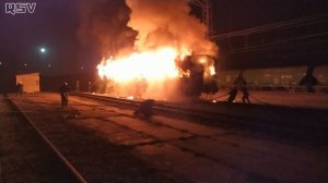 Пожар на пассажирском вагоне. Тушение пожара.