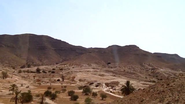 Дорога к Вратам пустыни Сахары... смотреть онлайн