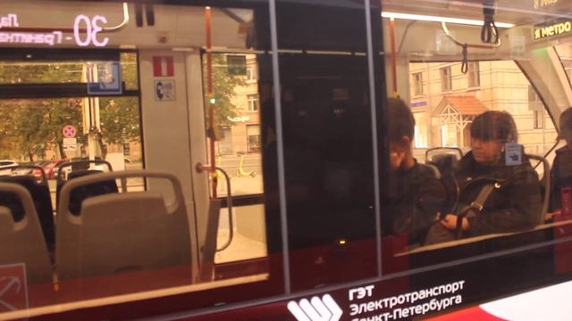 Бесплатный трамвай №30 на время закрытия станции метро "Ладожская" (часть 1) смотреть онлайн