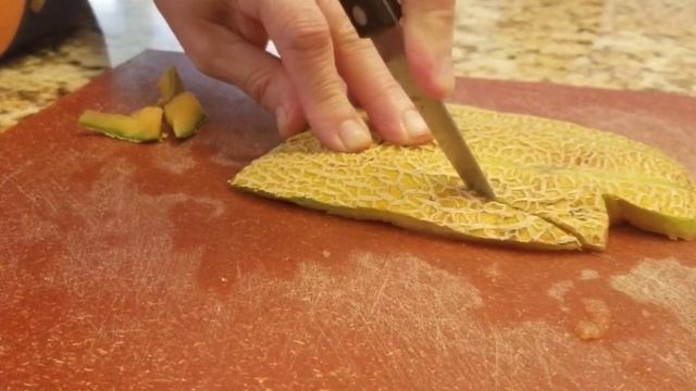 НЕОБЫЧНАЯ ПОДАЧА ДЕСЕРТА. ТВОРОЖНАЯ НАЧИНКА В ФОРМЕ ЛИСТА ИЗ ДЫНИ. смотреть онлайн