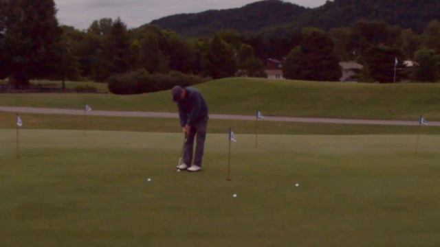 How To Golf : Putt Better in Golf смотреть онлайн