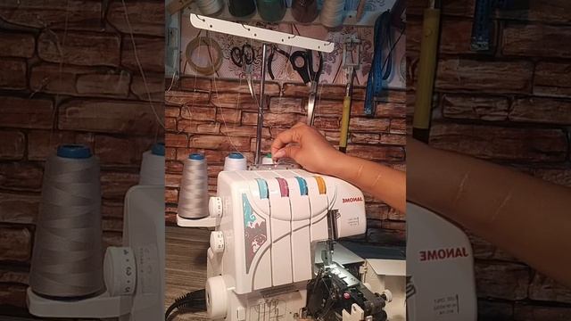 "Janome-1300D оверлоктің жіп өткізу технологиясы смотреть онлайн