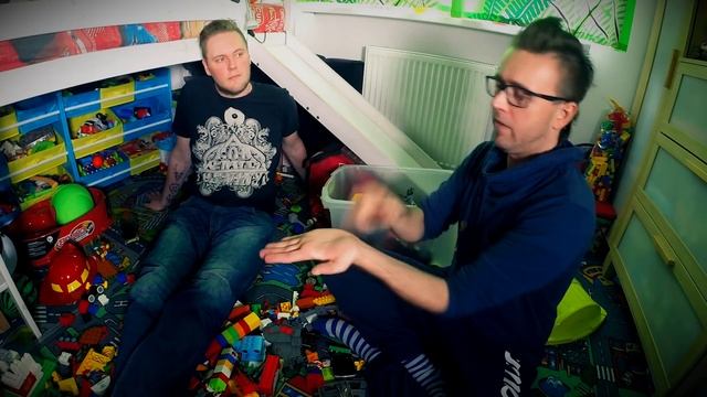 Sąsiedzi, traumy z dzieciństwa, najgorsze imiona, kultowe zabawki i Eco TAXI [CZARNE OWCE] [#37] смотреть онлайн