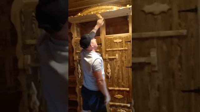 Прихожая из дерева смотреть онлайн