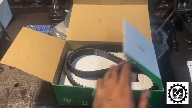 Замена ремня ГРМ Дэу Нексия и роликов / Выставляем метки ГРМ Daewoo Nexia 1.6