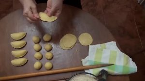 Азербайджанские сладости Шекербура.Azerbaijan sweets Shekerbura.