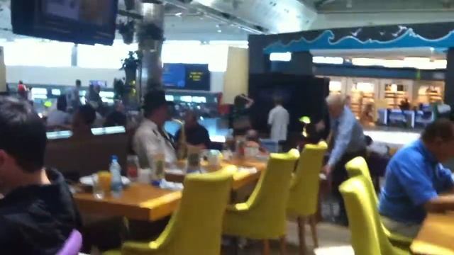 Jazz in İstanbul Ataturk Airport смотреть онлайн