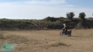 Suzuki DR 800s BIG - Yamaha XTZ 750 SuperTénéré - MITAS E07 tires