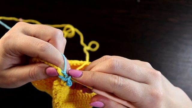 Большой плюшевый заяц ПЕРСИК крючком часть 3 смотреть онлайн