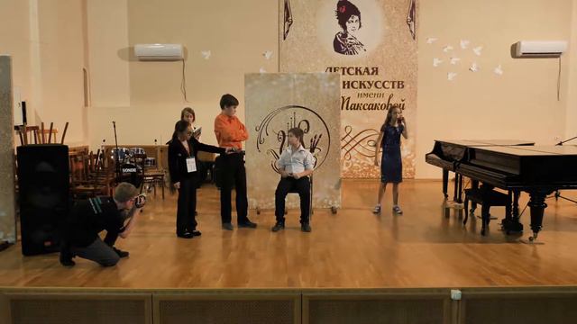 Театральная студия Жираф. И.А. Крылов "Павлин и Соловей" смотреть онлайн