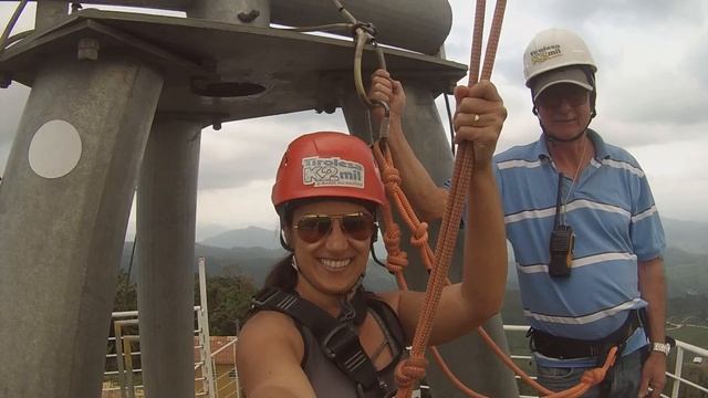 Tirolesa K2 Mil, uma descida de quase 2 minutos em Rodeio, Santa Catarina смотреть онлайн