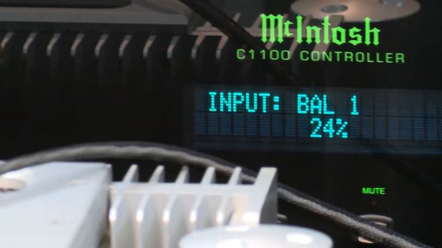 STENHEIM Alumine Five / McIntosh C1100 / McIntosh 1.25k / Esoteric K01X v2 смотреть онлайн