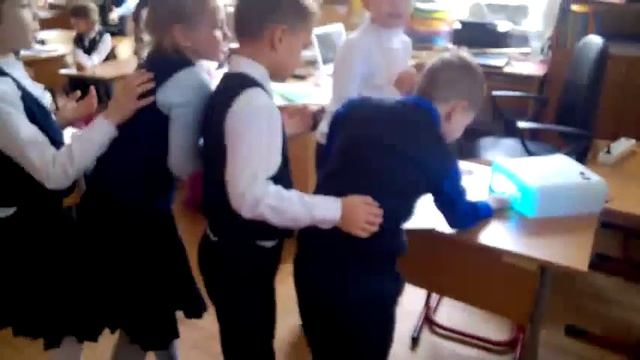 Внеурочное занятие на тему "Почему важно мыть руки?" смотреть онлайн