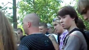 Игорь Кущев на могиле Юрия Клинских (Хоя)