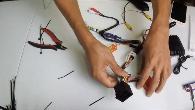 FIAT 500 DOUBLE DIN RADIO INSTALLATION | Apple CarPlay