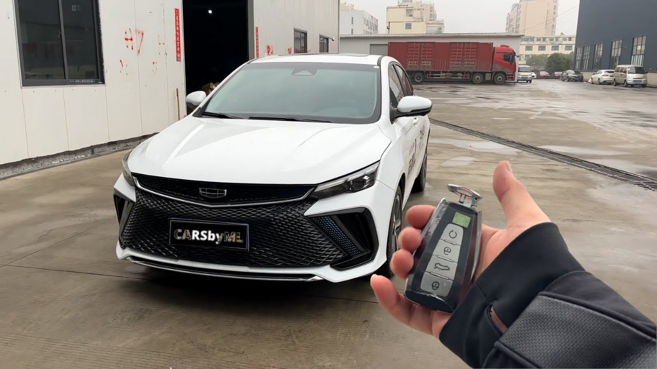 Новый Джили Эмгранд L 2022 смотреть онлайн