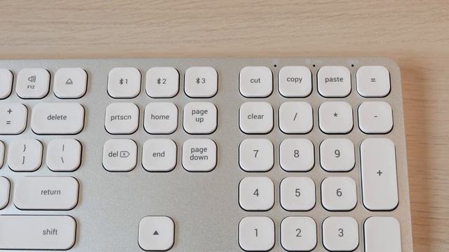 Satechi Aluminum Bluetooth Keyboard for iMac смотреть онлайн