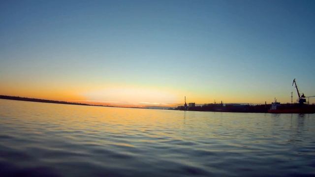 По речке в белую ночь (Соломбалка, Кузнечиха, Северная Двина) смотреть онлайн