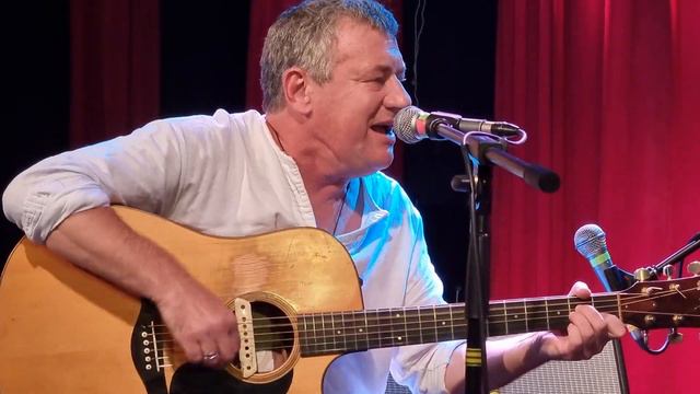 Леонид Фёдоров и Дмитрий Озерский попугай 08.10.23 Москва 16тонн смотреть онлайн