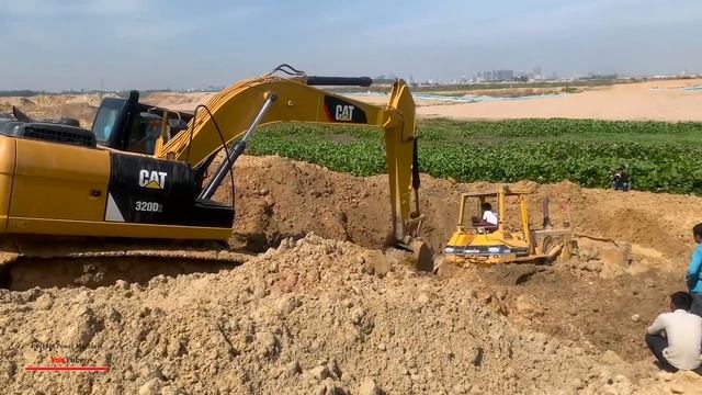 Amazing Special Activities Getting Bulldozer Recovery Heavy Help Cat Excavator смотреть онлайн