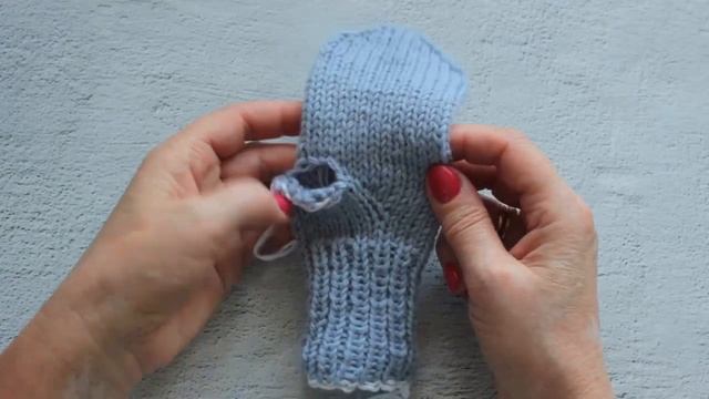 Двойные варежки спицами с анатомическим пальцем смотреть онлайн